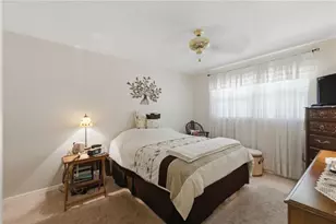 3249 Lori Ln, New Port Richey, FL 34655 - Photo 9
