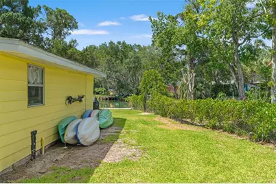6053 Palm Creek Drive, Weeki Wachee, FL 34607 - Photo 33