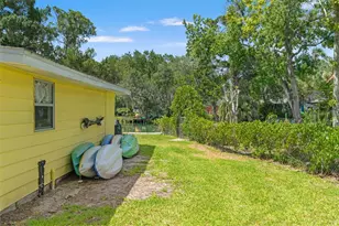 6053 Palm Creek Dr, Weeki Wachee, FL 34607 - Photo 33