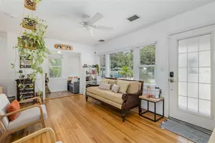 1005 15th St N, Saint Petersburg, FL 33705 - Photo 3