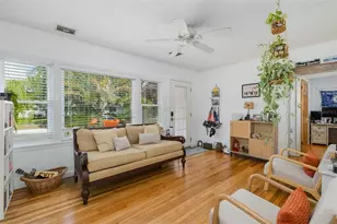 1005 15th St N, Saint Petersburg, FL 33705 - Photo 5