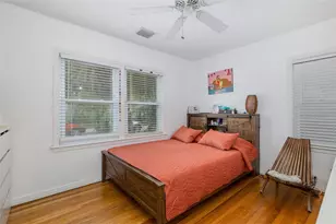 1005 15th St N, Saint Petersburg, FL 33705 - Photo 17
