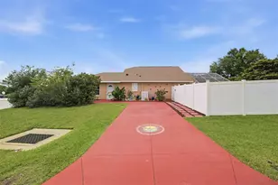 13363 Spring Hill Dr, Spring Hill, FL 34609 - Photo 3