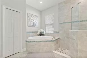 13340 Fawn Lily Dr, Riverview, FL 33579 - Photo 17