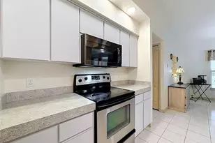 6170 Gainsboro Ave, Spring Hill, FL 34609 - Photo 17