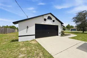 6170 Gainsboro Ave, Spring Hill, FL 34609 - Photo 3