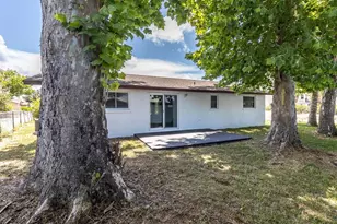 9031 Crabtree Ln, Port Richey, FL 34668 - Photo 23