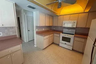 2037 Finland Dr, Spring Hill, FL 34609 - Photo 7