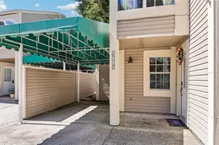 6910 Lake Pl Ct, Tampa, FL 33634 - Photo 5
