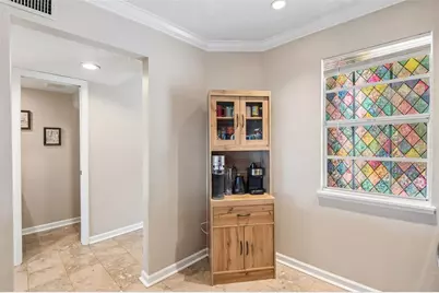 6910 Lake Place Court, Tampa, FL 33634 - Photo 9