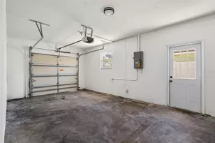 1801 Lakewood Dr S, Saint Petersburg, FL 33714 - Photo 37
