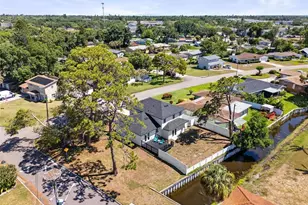 1801 Lakewood Dr S, Saint Petersburg, FL 33714 - Photo 47