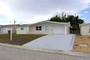 5102 Manor Dr, New Port Richey, FL 34652 - Photo 3