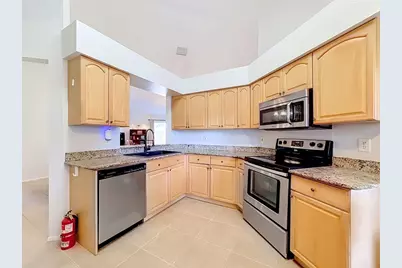 13436 Silvercreek Drive, Riverview, FL 33579 - Photo 19