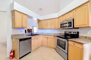 13436 Silvercreek Dr, Riverview, FL 33579 - Photo 19