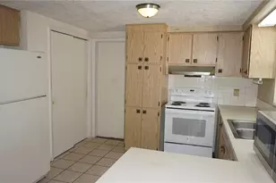 8422 Battel Ct, New Port Richey, FL 34653 - Photo 3
