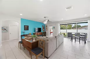 123 N Florida Ave, Tarpon Springs, FL 34689 - Photo 9