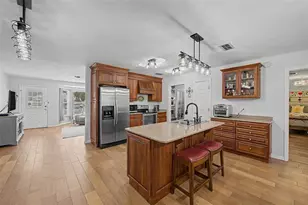 6325 SE Sarah Ln, New Port Richey, FL 34653 - Photo 9