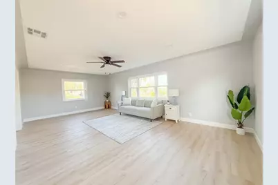 13290 3rd Street E, Madeira Beach, FL 33708 - Photo 7