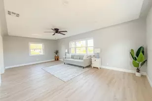 13290 3rd St E, Madeira Beach, FL 33708 - Photo 7