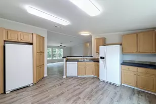 12510 Banbury Ave, New Port Richey, FL 34654 - Photo 7