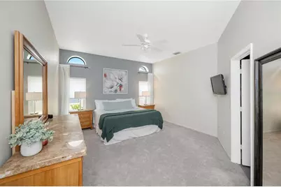 12004 Steppingstone Boulevard, Tampa, FL 33635 - Photo 11