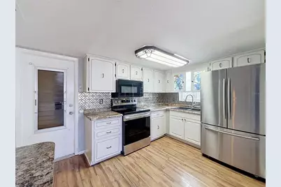 9151 Barrington Lane, Port Richey, FL 34668 - Photo 7