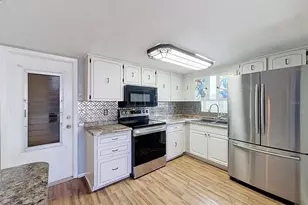 9151 Barrington Ln, Port Richey, FL 34668 - Photo 7