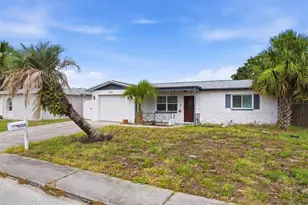 9151 Barrington Ln, Port Richey, FL 34668 - Photo 3