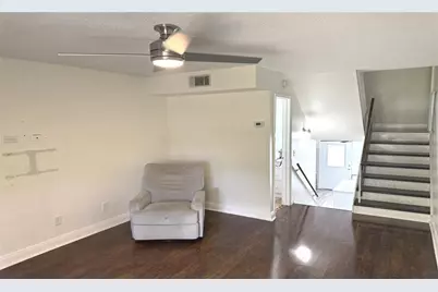 4221 La Sorrento Court, Tampa, FL 33611 - Photo 3