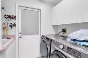 9052 Arundle Pl, New Port Richey, FL 34655 - Photo 21