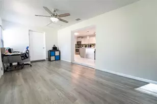 7407 Mt Vernon Rd, Tampa, FL 33625 - Photo 9