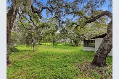 34696 Orchid Parkway, Ridge Manor, FL 33523 - Photo 11