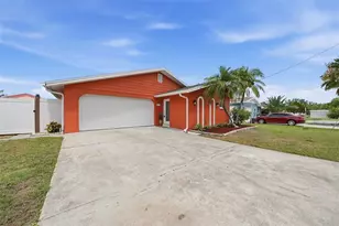 13815 Plumosa Ave, Hudson, FL 34667 - Photo 3