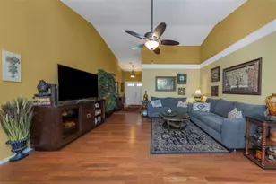 10665 Fallen Leaf Ln, Port Richey, FL 34668 - Photo 9