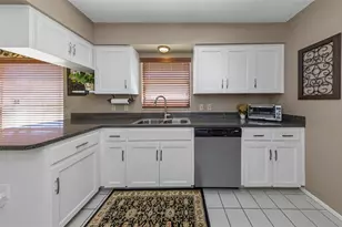 10665 Fallen Leaf Ln, Port Richey, FL 34668 - Photo 21