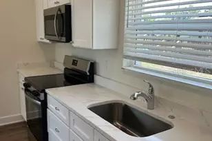 2020 14th Ave S, Saint Petersburg, FL 33712 - Photo 3