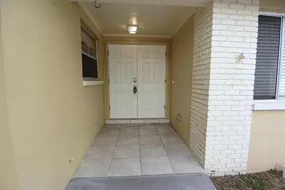 8235 Donaldson Drive, Tampa, FL 33615 - Photo 5