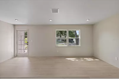 8211 Diagonal Road N, Saint Petersburg, FL 33702 - Photo 11