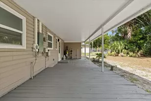 8211 Diagonal Rd N, Saint Petersburg, FL 33702 - Photo 29