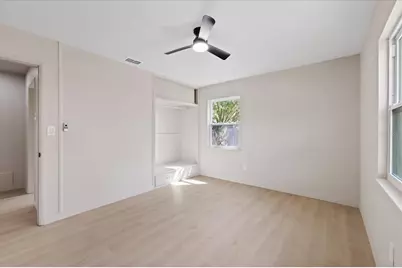 8211 Diagonal Road N, Saint Petersburg, FL 33702 - Photo 19