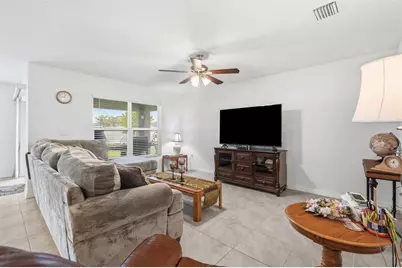 4052 Autumn Amber Drive, Spring Hill, FL 34609 - Photo 9