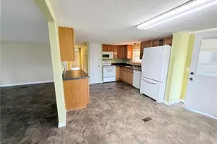 14224 Sandhurst St, Brooksville, FL 34613 - Photo 5