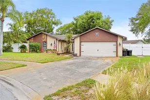 12803 Red Maple Ct, Hudson, FL 34669 - Photo 3