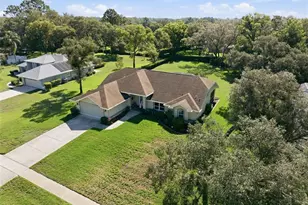 192 Preston Hollow Dr, Spring Hill, FL 34609 - Photo 3