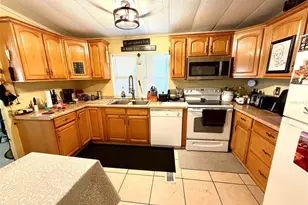 11330 Sage Ave, New Port Richey, FL 34654 - Photo 9