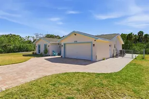 5728 Seabreeze Dr, Port Richey, FL 34668 - Photo 5