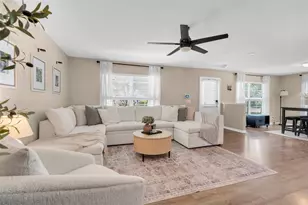 9548 Charlesberg Dr, Tampa, FL 33635 - Photo 5