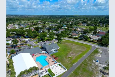 11855 Dumaine Valley Road, Riverview, FL 33579 - Photo 35
