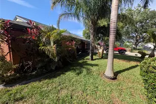 3849 Edgemont Dr, New Port Richey, FL 34652 - Photo 7